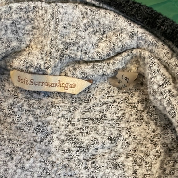 Woman’s sleeveless sweater Soft Surroundings size XL - Picture 2 of 2